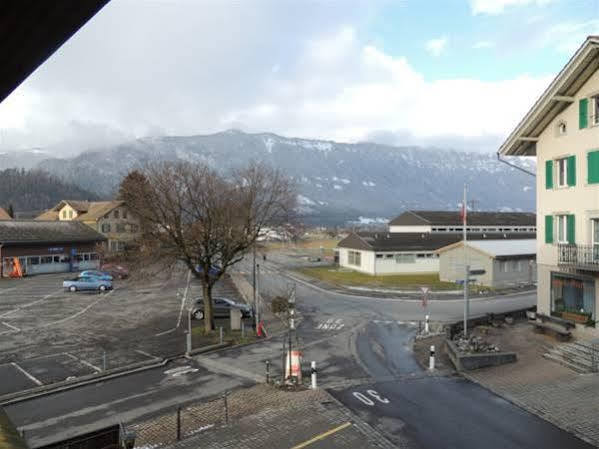 Gasthof Hirschen In Wilderswil Exterior photo